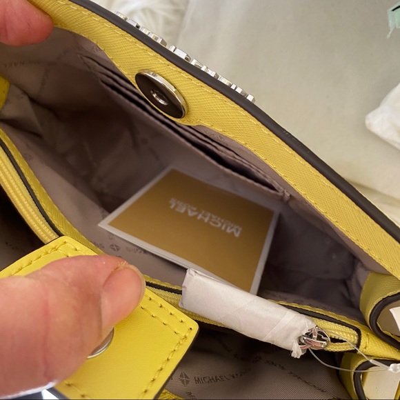 Michael Kors crossbody clutch bag - Picture 4 of 12